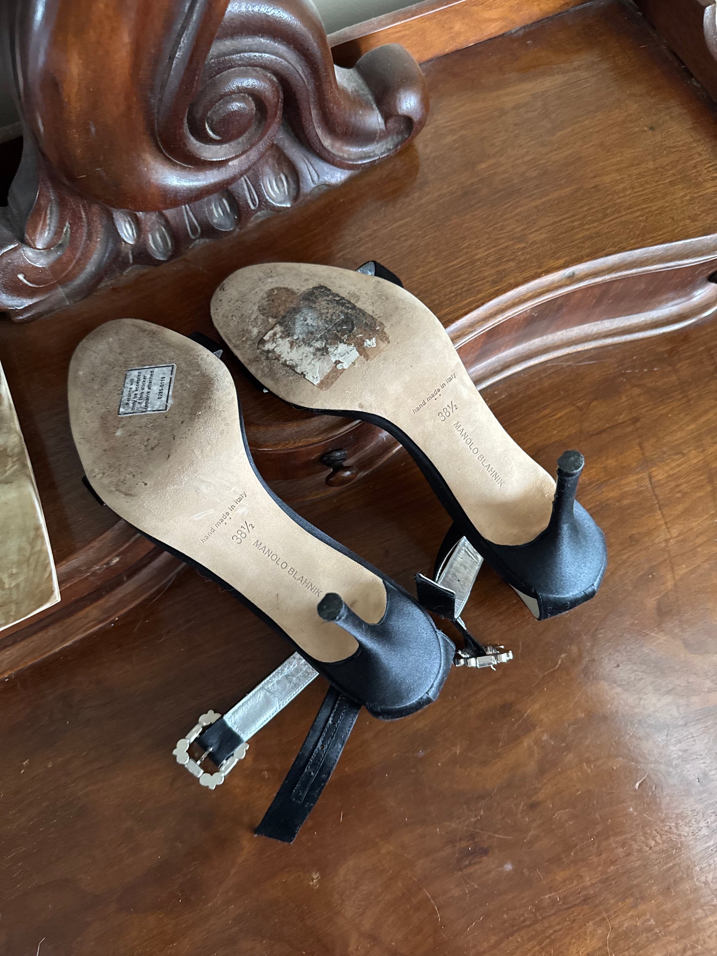 MANOLO BLAHNIK SATIN AND RHINESTONE ANKLE PUMPS SIZE 38 12