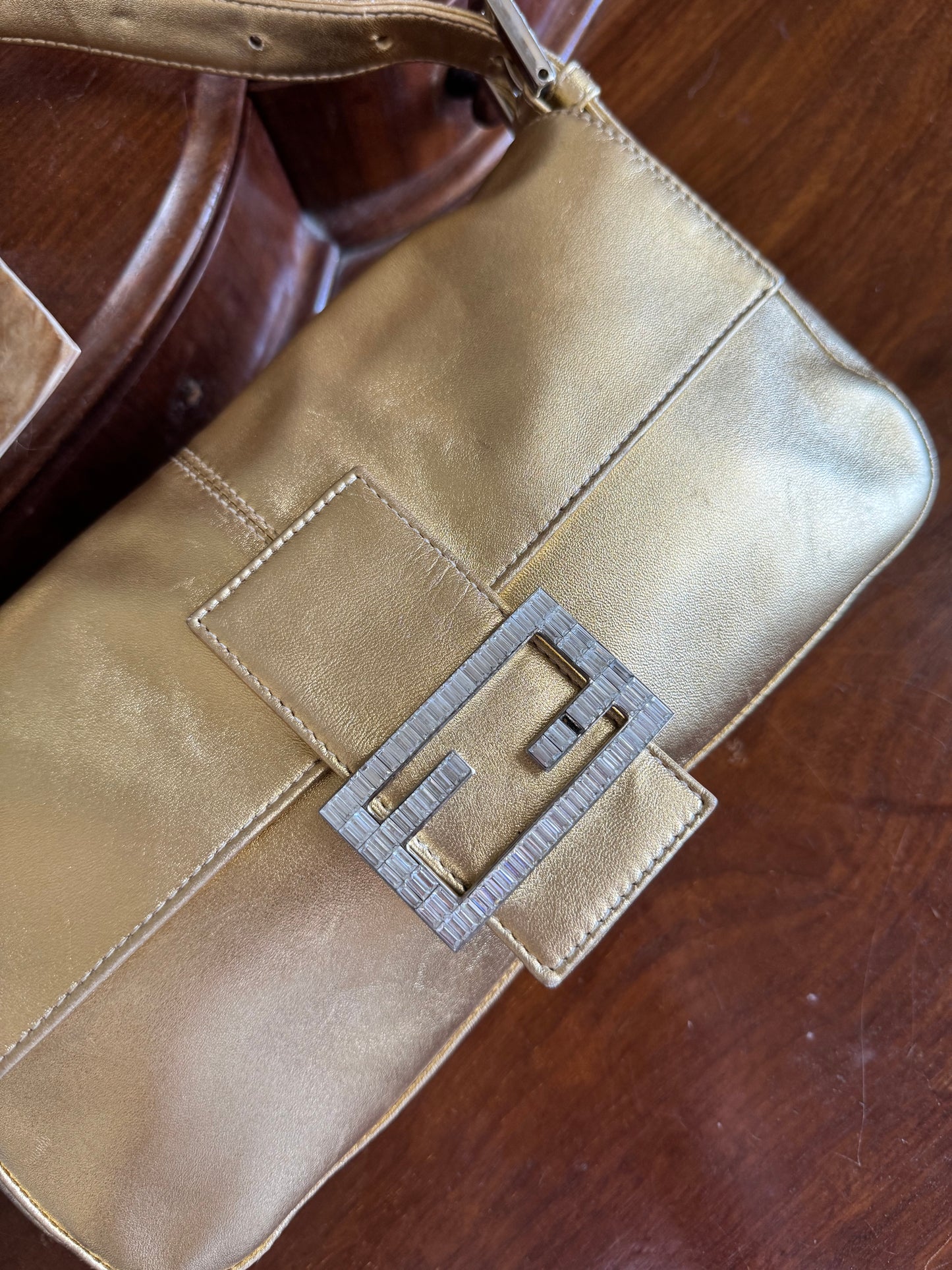 FENDI BAGUETTE GOLD