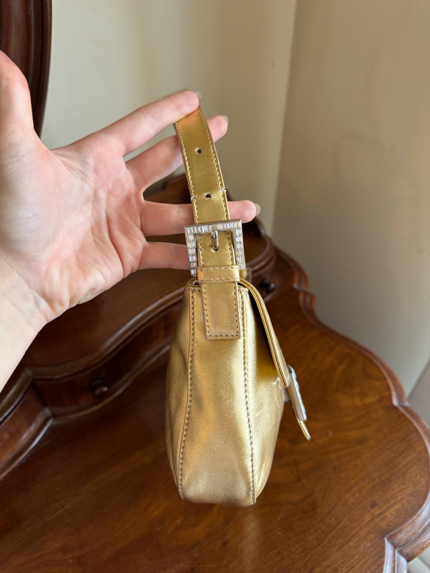 FENDI BAGUETTE GOLD