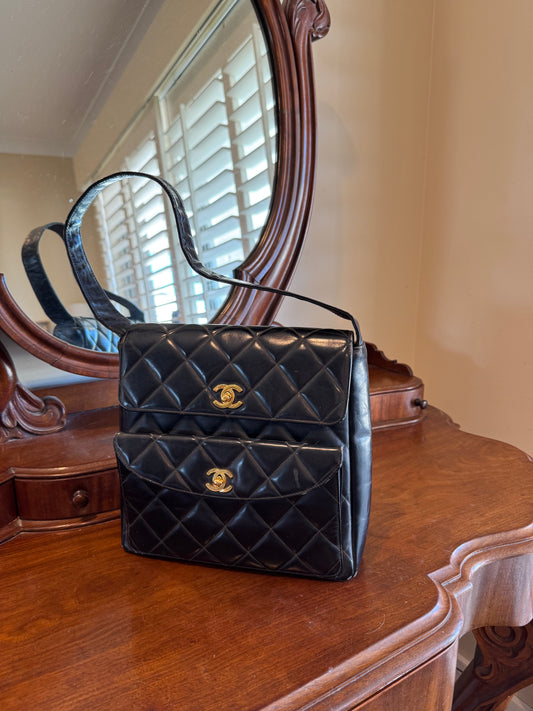 CHANEL DOUBLE FLAP SHOULDER BAG