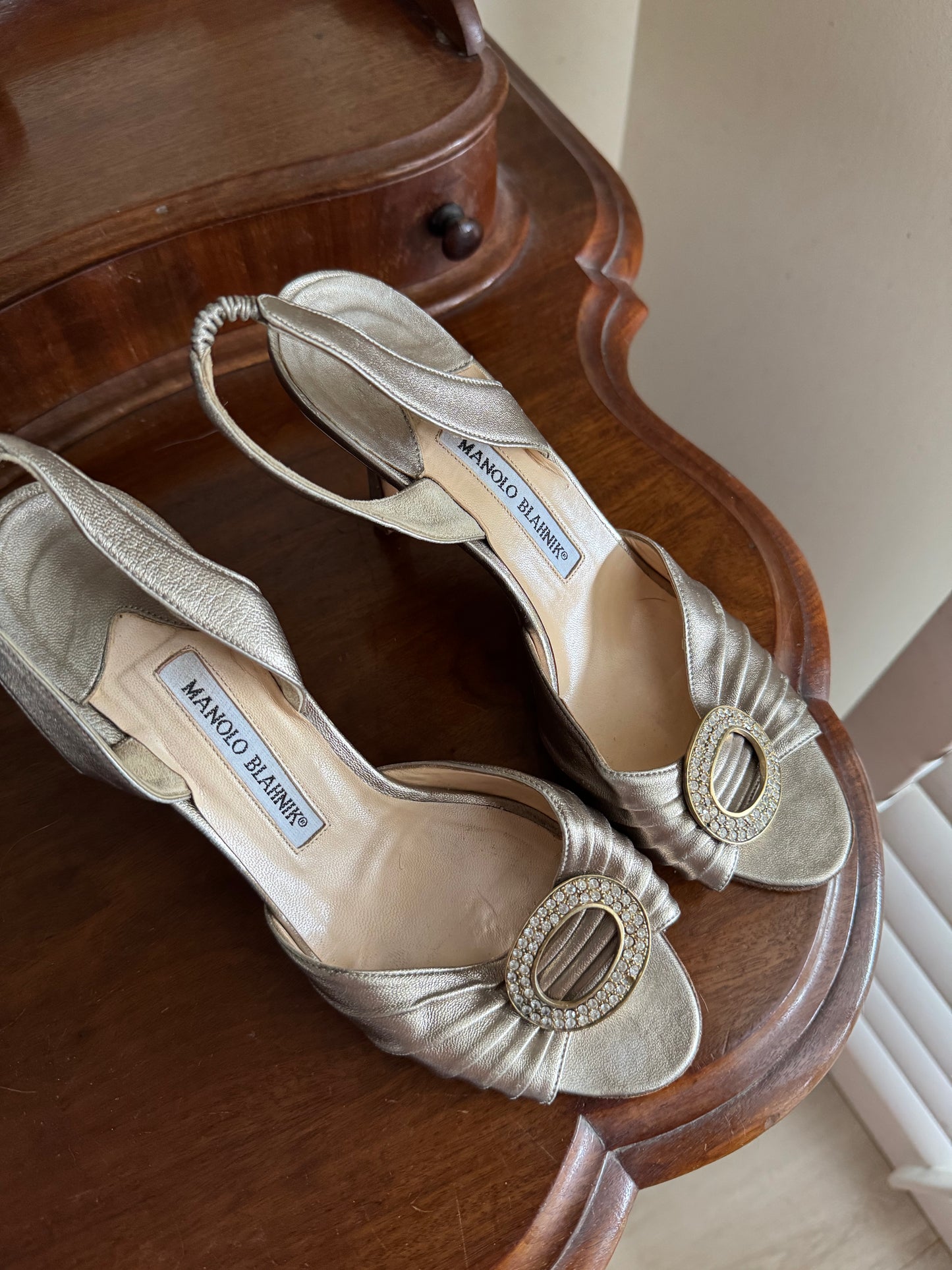 MANOLO BLAHNIK SATC CARRIE BRADSHAW PUMPS SIZE 38 1/2